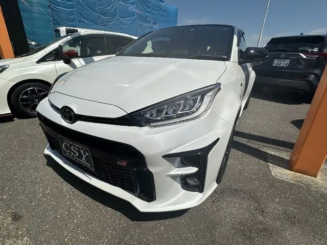 Toyota Yaris fotoğraf 1