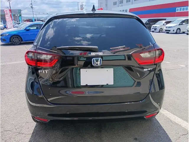 Honda Fit e:HEV fotoğraf 6