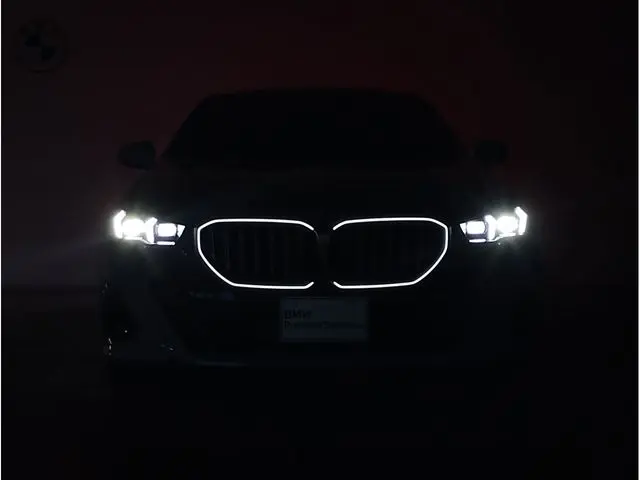 BMW 5 Serisi photo 9