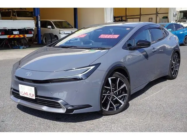 Toyota Prius fotoğraf 1