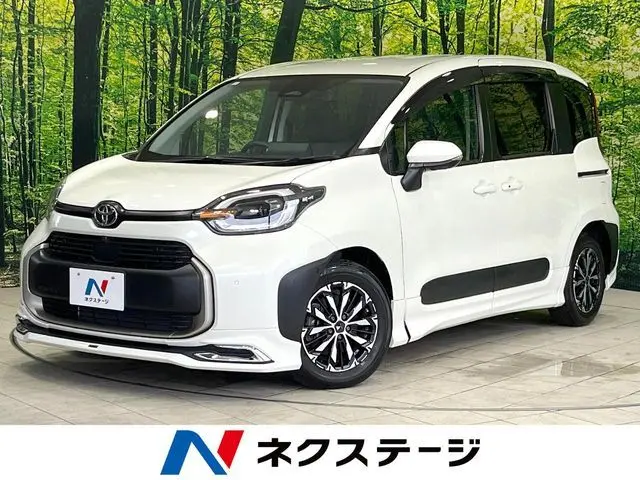Toyota Sienta fotoğraf 1