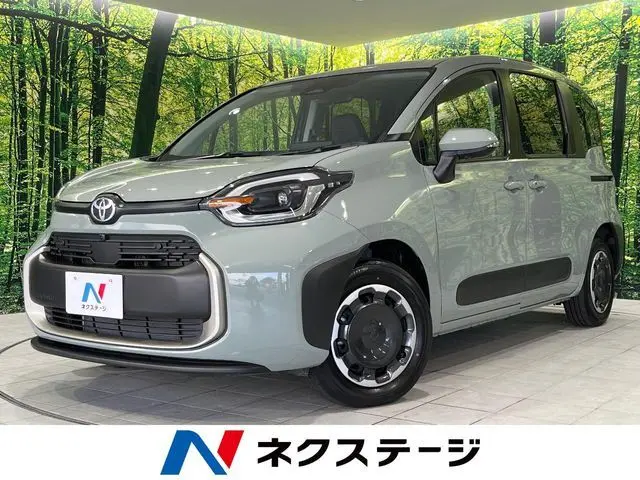 Toyota Sienta fotoğraf 1
