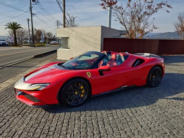 Ferrari SF90 Spider