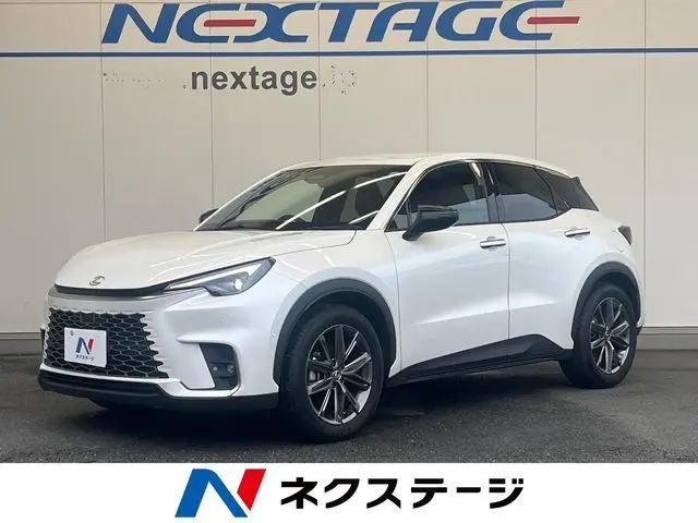 Lexus LBX