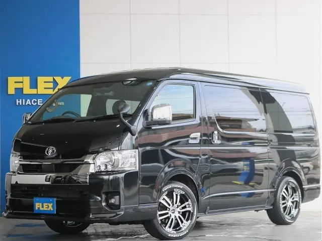 Toyota Hiace Van fotoğraf 1