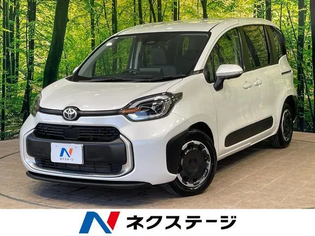 Toyota Sienta photo 1