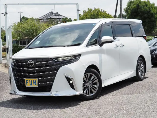 Toyota Alphard Hybrid fotoğraf 1