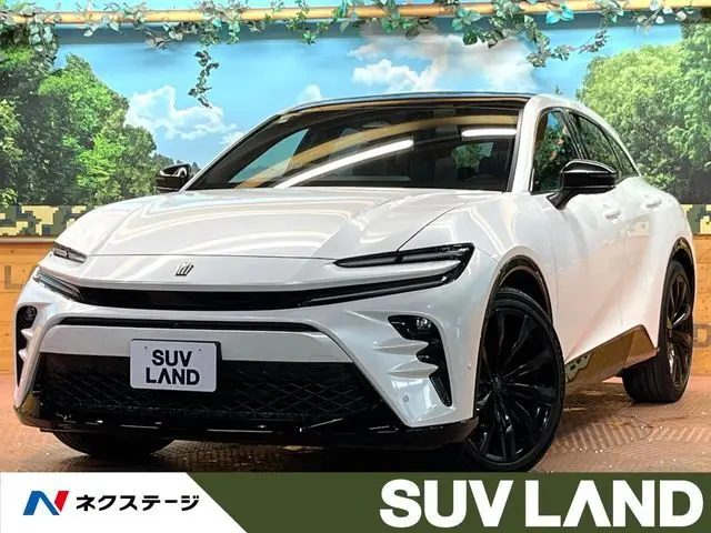 Toyota Crown Sport photo 1