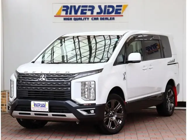 Mitsubishi Delica D:5