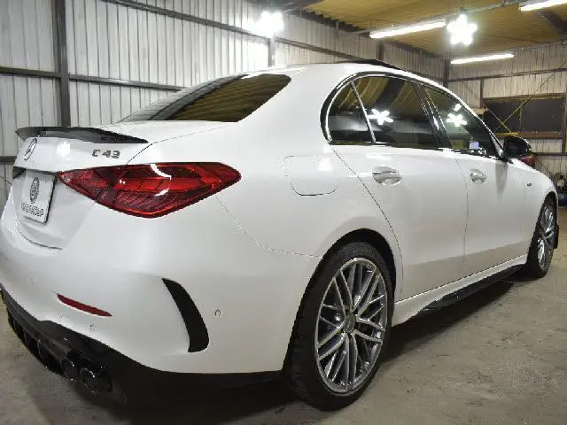 Mercedes-Benz C-Class fotoğraf 3