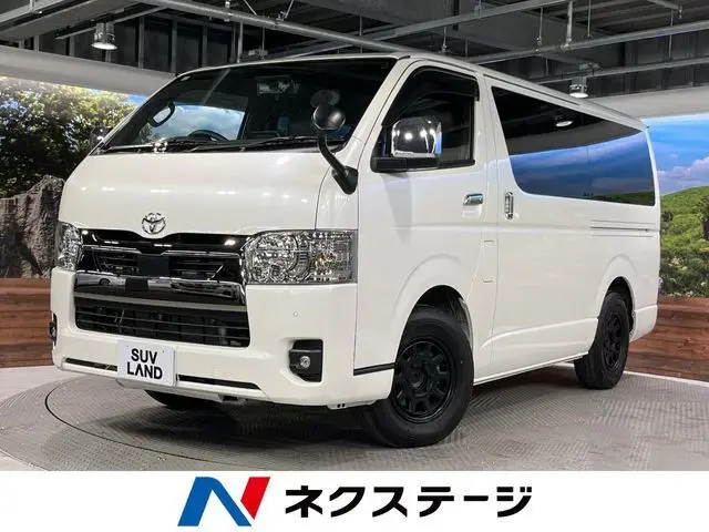 Toyota Hiace Van fotoğraf 1