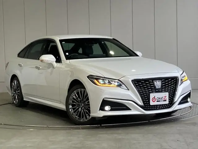 Toyota Crown Hybrid