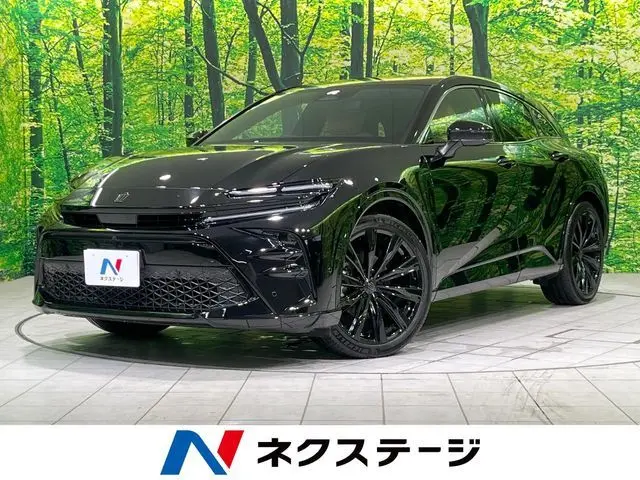 Toyota Crown Sport photo 1