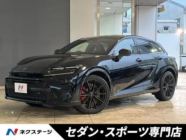 Toyota Crown Sport photo 1