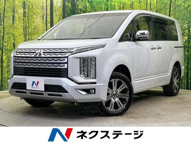 Mitsubishi Delica D:5