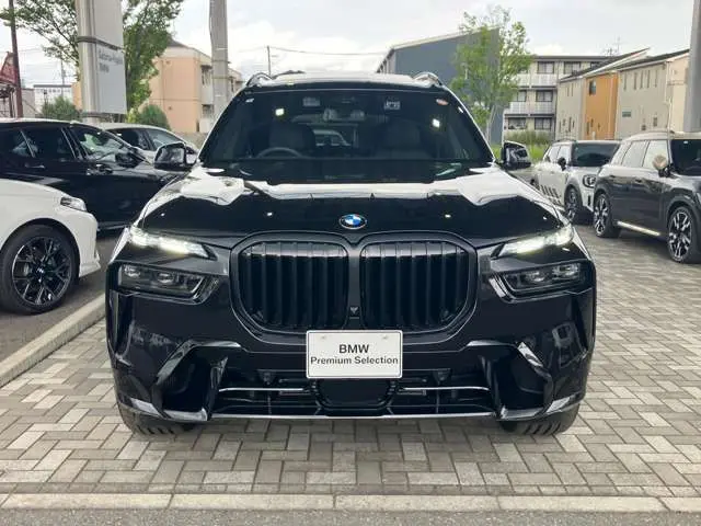 BMW X7 photo 4
