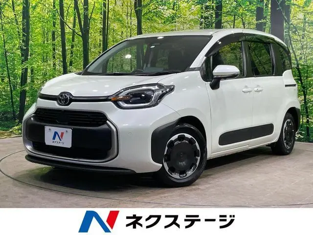 Toyota Sienta photo 1
