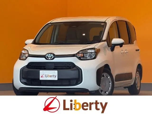 Toyota Sienta fotoğraf 1