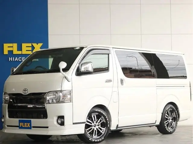 Toyota Hiace Van fotoğraf 1