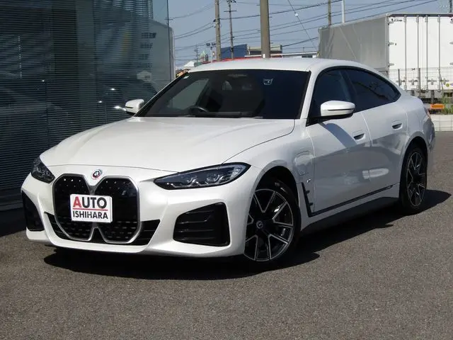 BMW i4