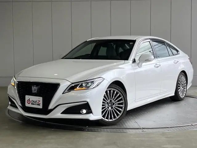 Toyota Crown Hybrid