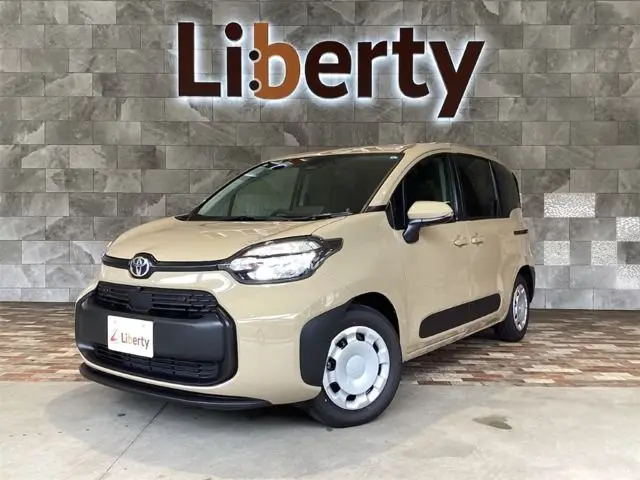 Toyota Sienta fotoğraf 1