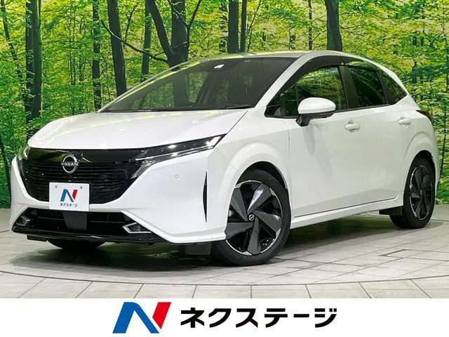 Nissan Aura
