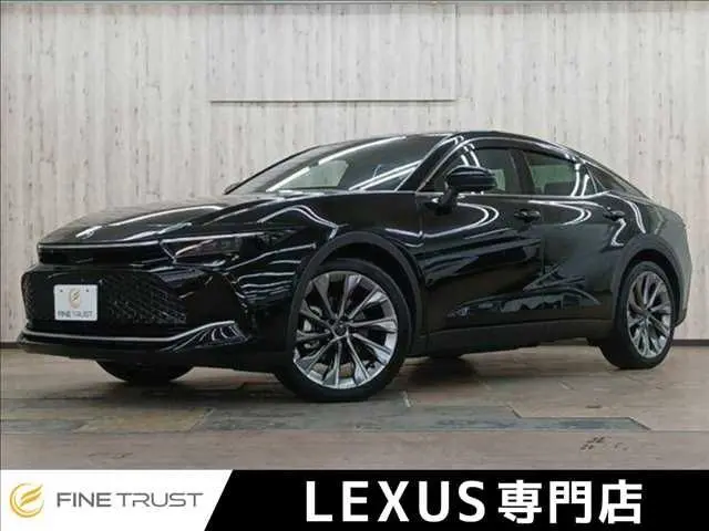 Toyota Crown Crossover