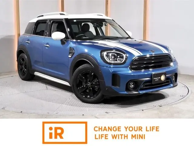 MINI Crossover