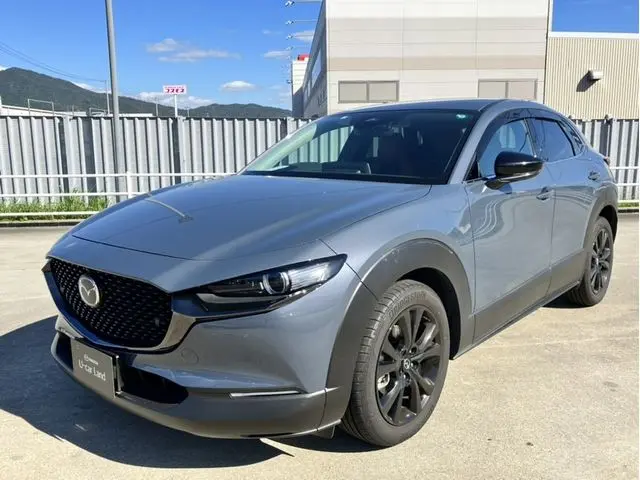 Mazda CX-30 fotoğraf 1