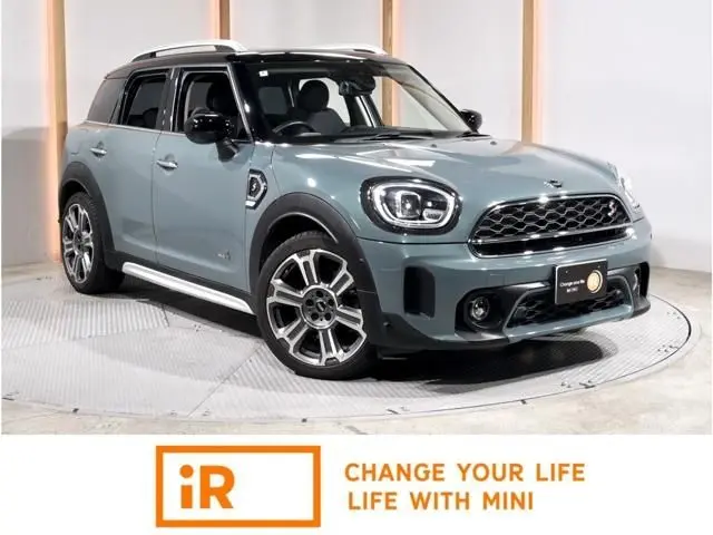 MINI Crossover