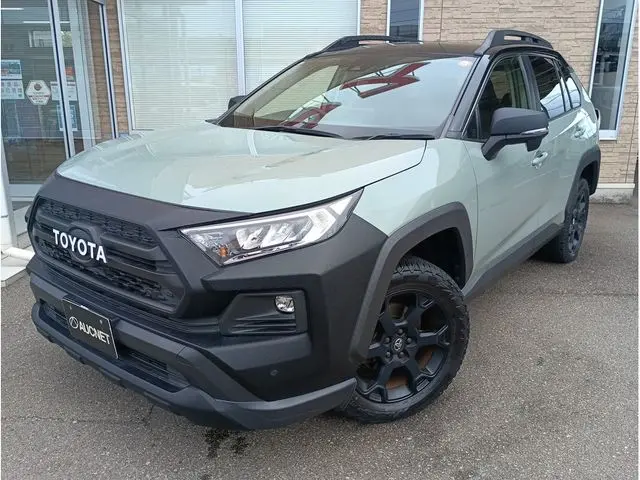 Toyota RAV4 photo 1