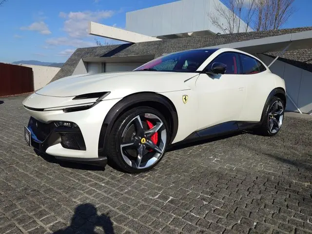 Ferrari Purosangue