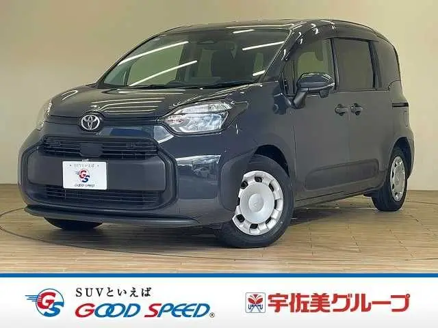 Toyota Sienta fotoğraf 1