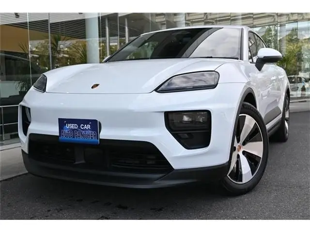 Porsche Macan Electric