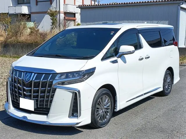 Toyota Alphard Hybrid photo 1