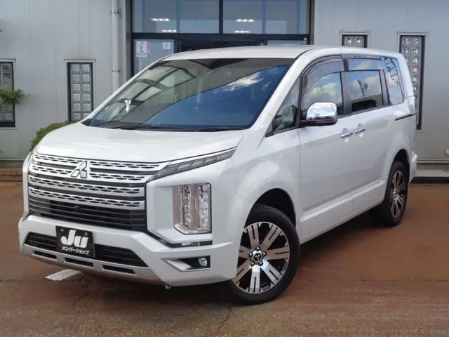 Mitsubishi Delica D:5