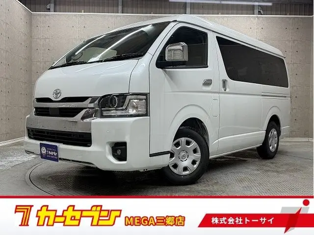 Toyota Hiace Wagon fotoğraf 1