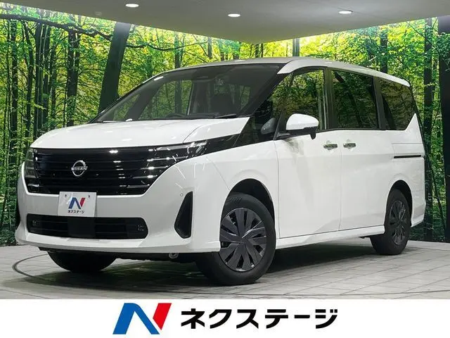 Nissan Serena fotoğraf 1