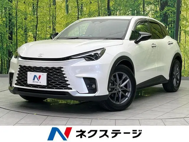 Lexus LBX