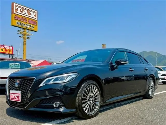 Toyota Crown Hybrid