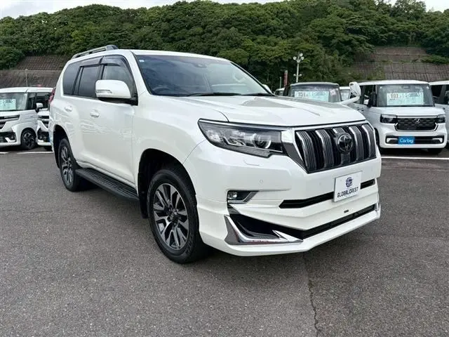 Toyota Land Cruiser Prado photo 6