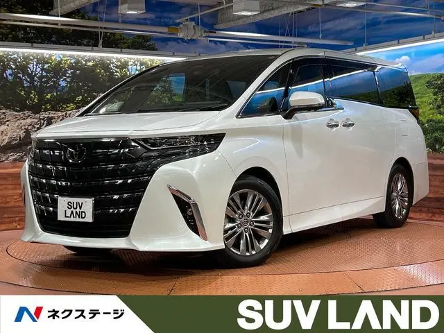 Toyota Alphard fotoğraf 1