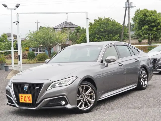 Toyota Crown Hybrid