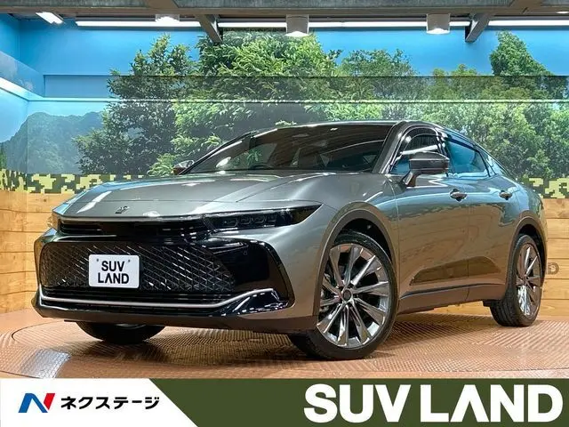 Toyota Crown Crossover fotoğraf 1