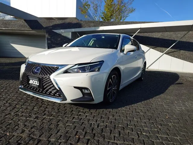 Lexus Ct 200h