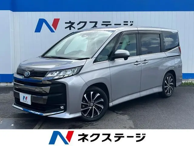 Toyota Noah fotoğraf 1