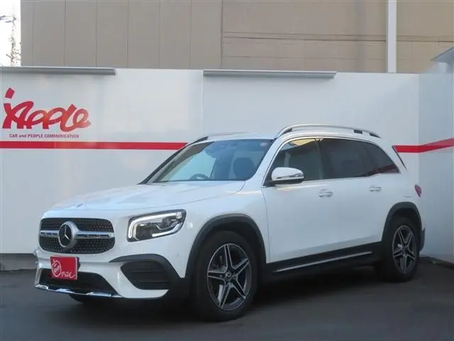 Mercedes-Benz GLB-Class photo 1