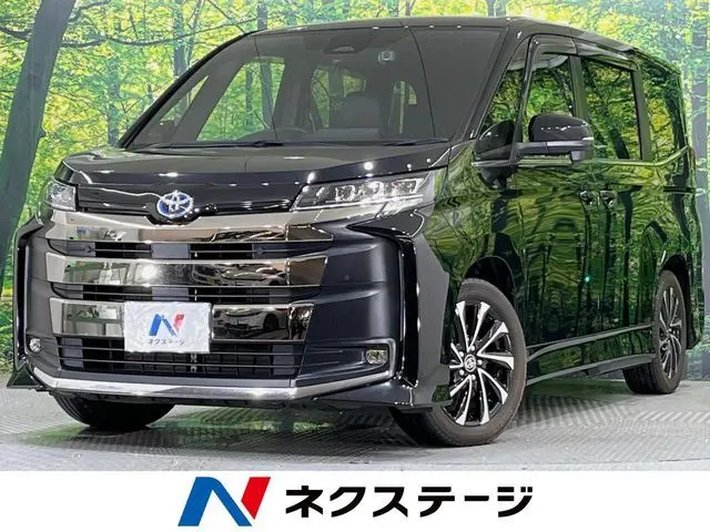 Toyota Noah fotoğraf 1