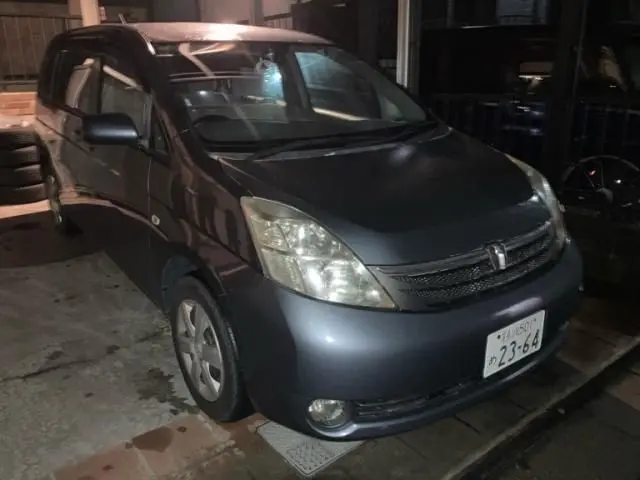 Toyota Isis